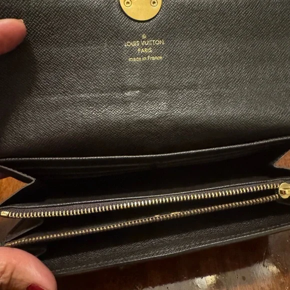 Louis Vuitton Brown Monogram Clutch - Picture 10 of 10